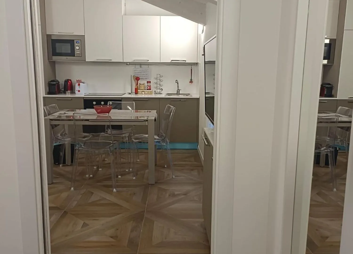 Luminoso Bilocale Zona Tibaldi Bocconi Daire Milano